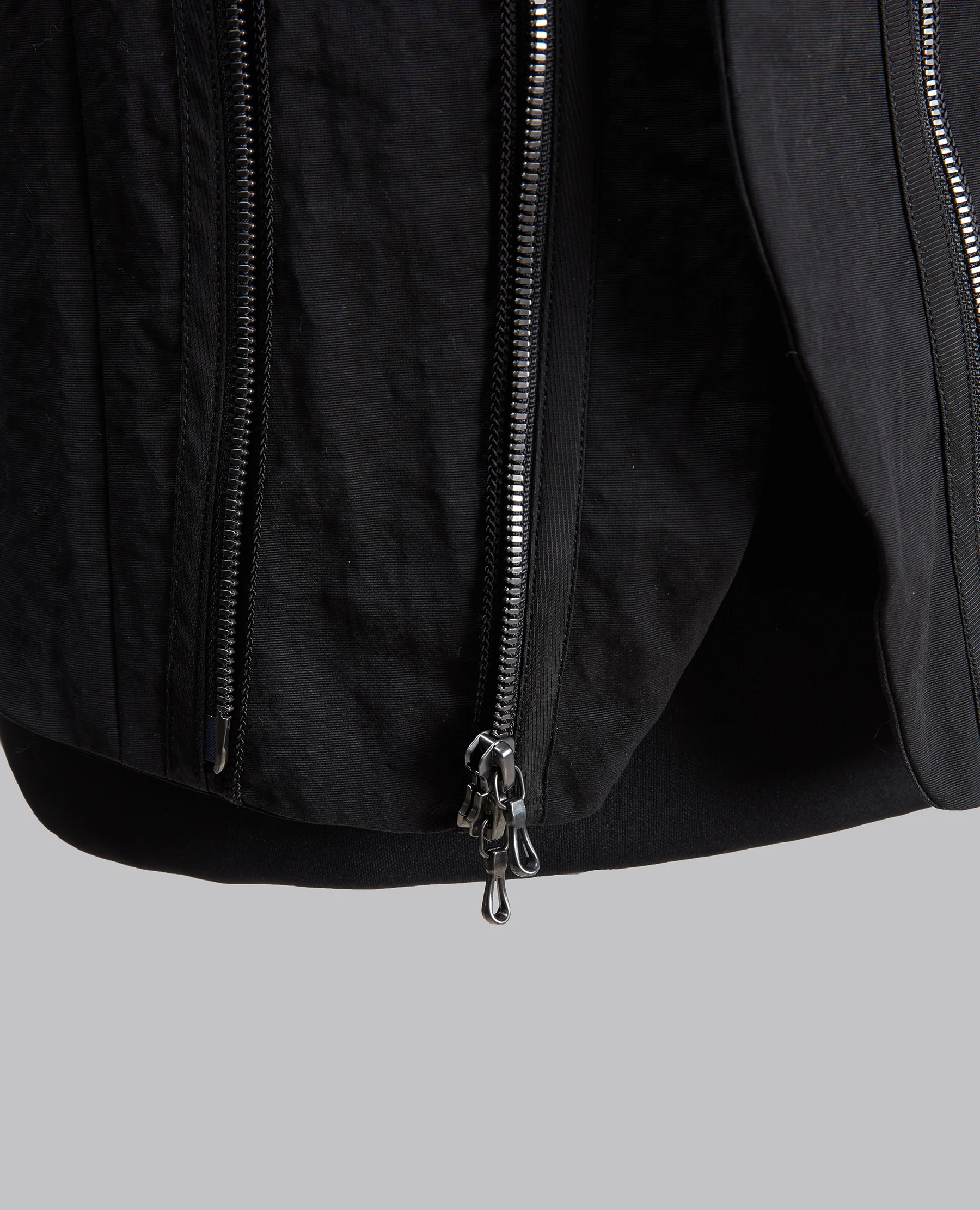 819VEM1 Vest - Image 7