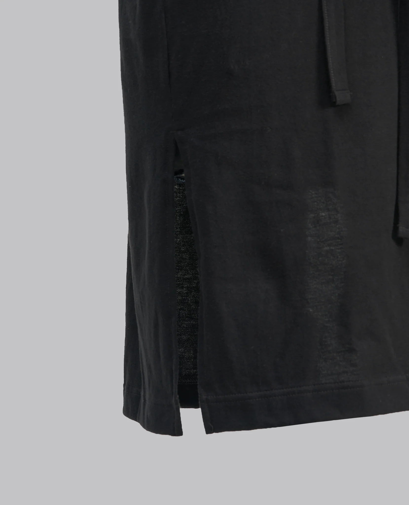 BINDER V NECK TANK TOP - Image 9