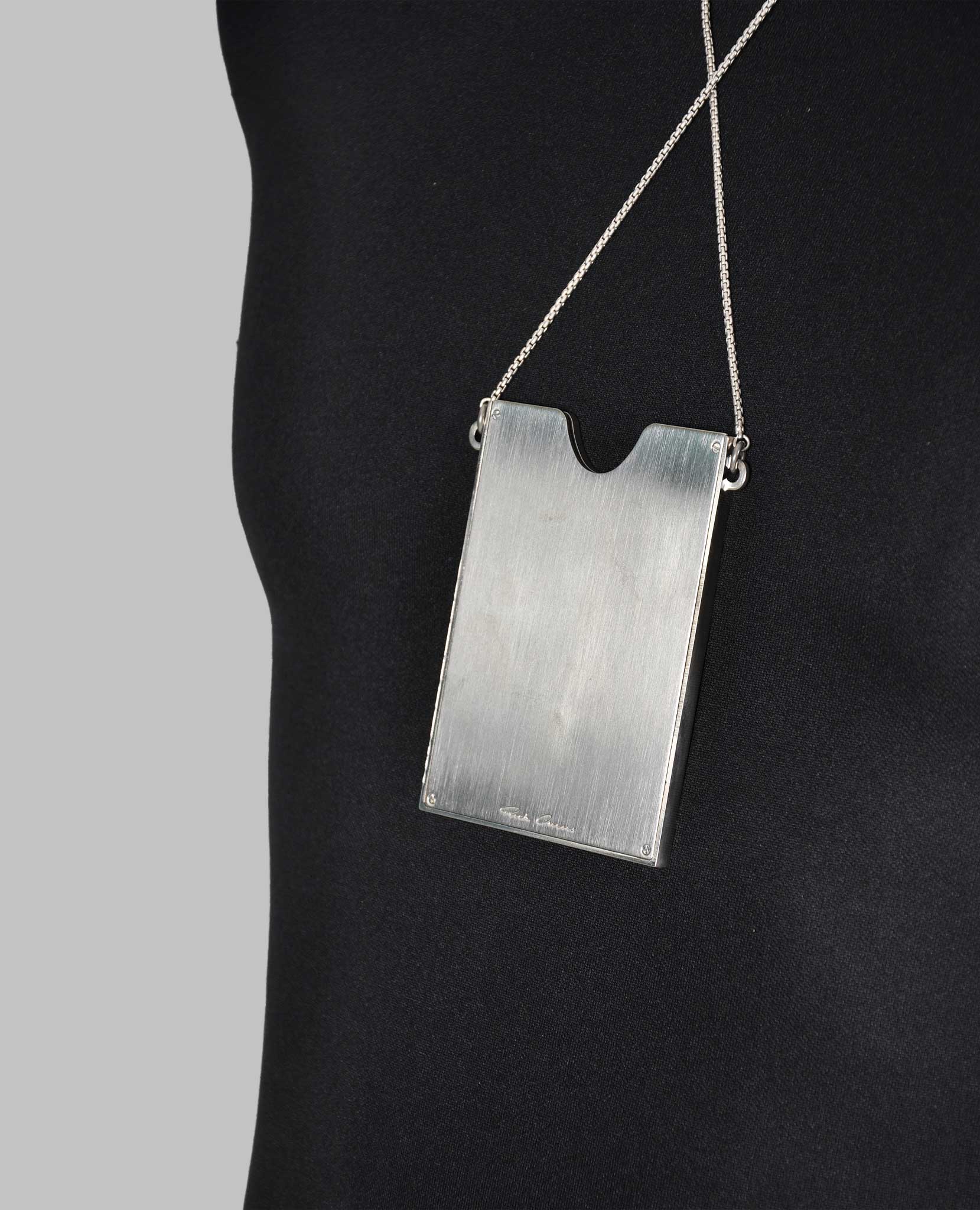 CARDHOLDER CHARM - Image 5