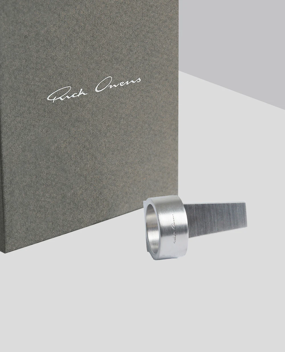 CRYSTAL TRUNK RING - Image 3