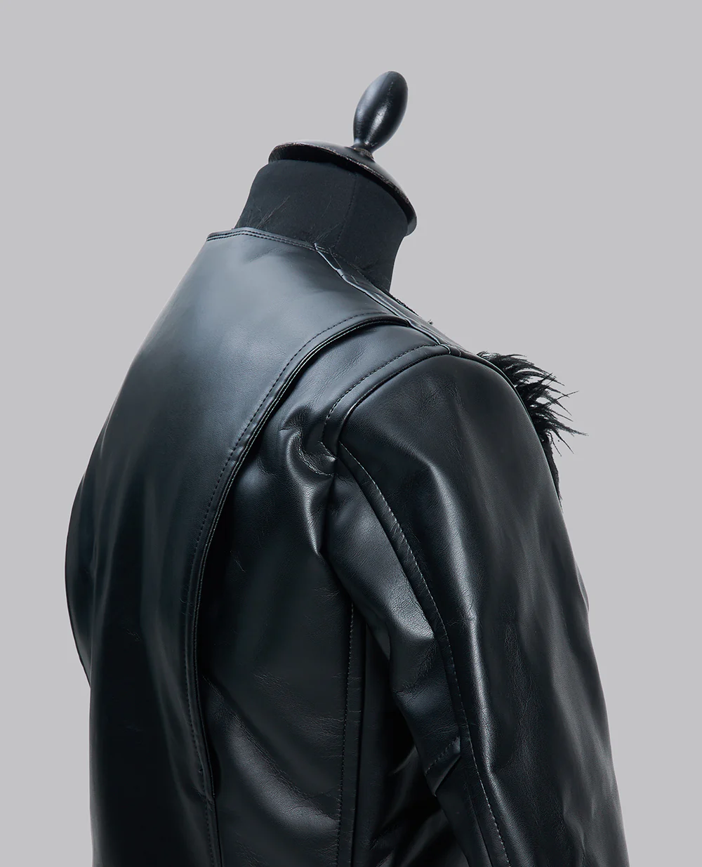 FAUX FUR BOMBER - Image 7