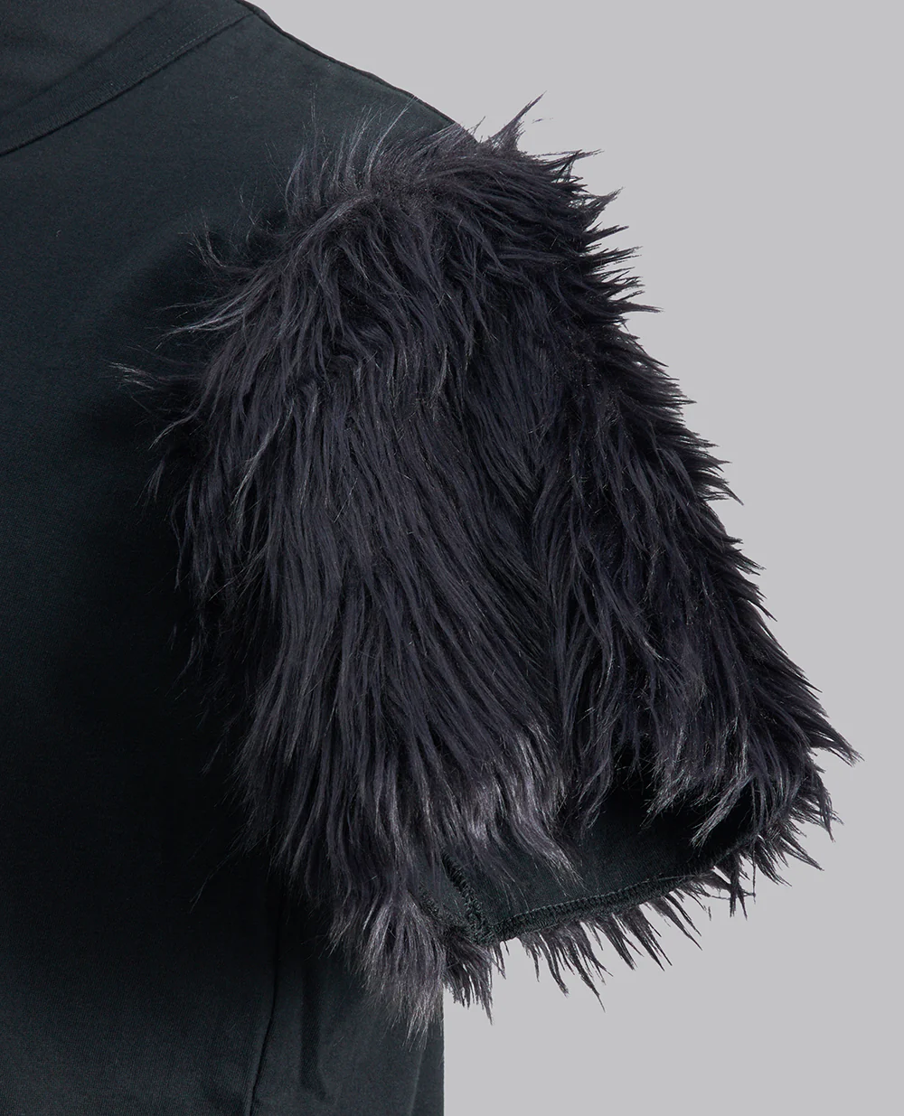 FAUX FUR SLEEVES TEE - Image 6