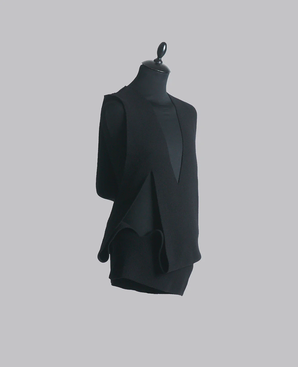 LUXOR V NECK - Image 5