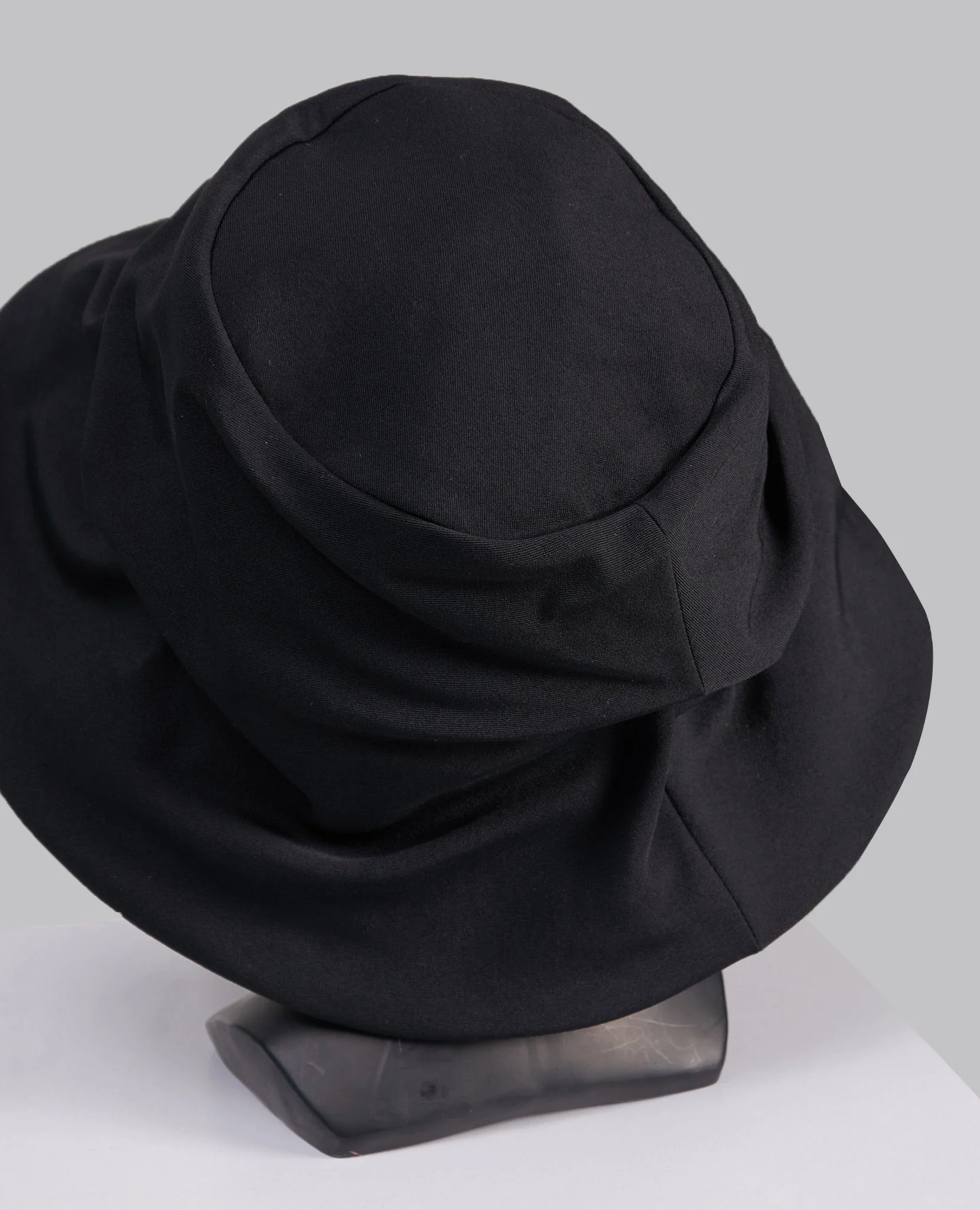 TUCKED CASABLANCA - Image 6