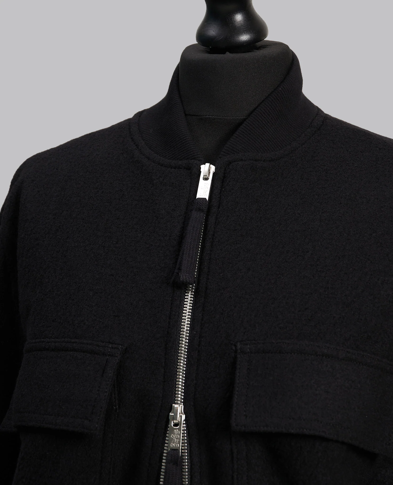 W J 216 JACKET - Image 10