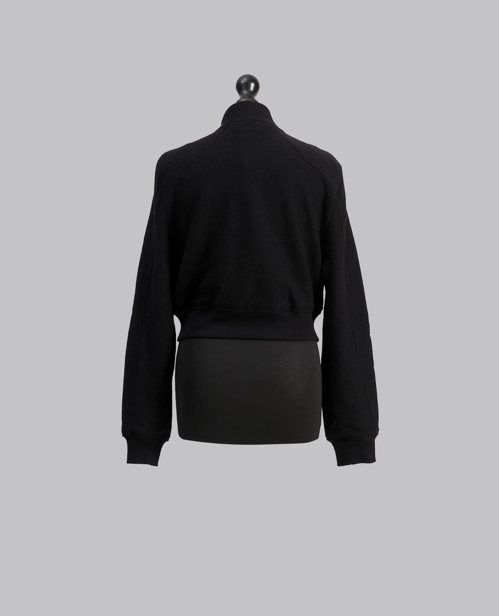 W J 216 JACKET - Image 4