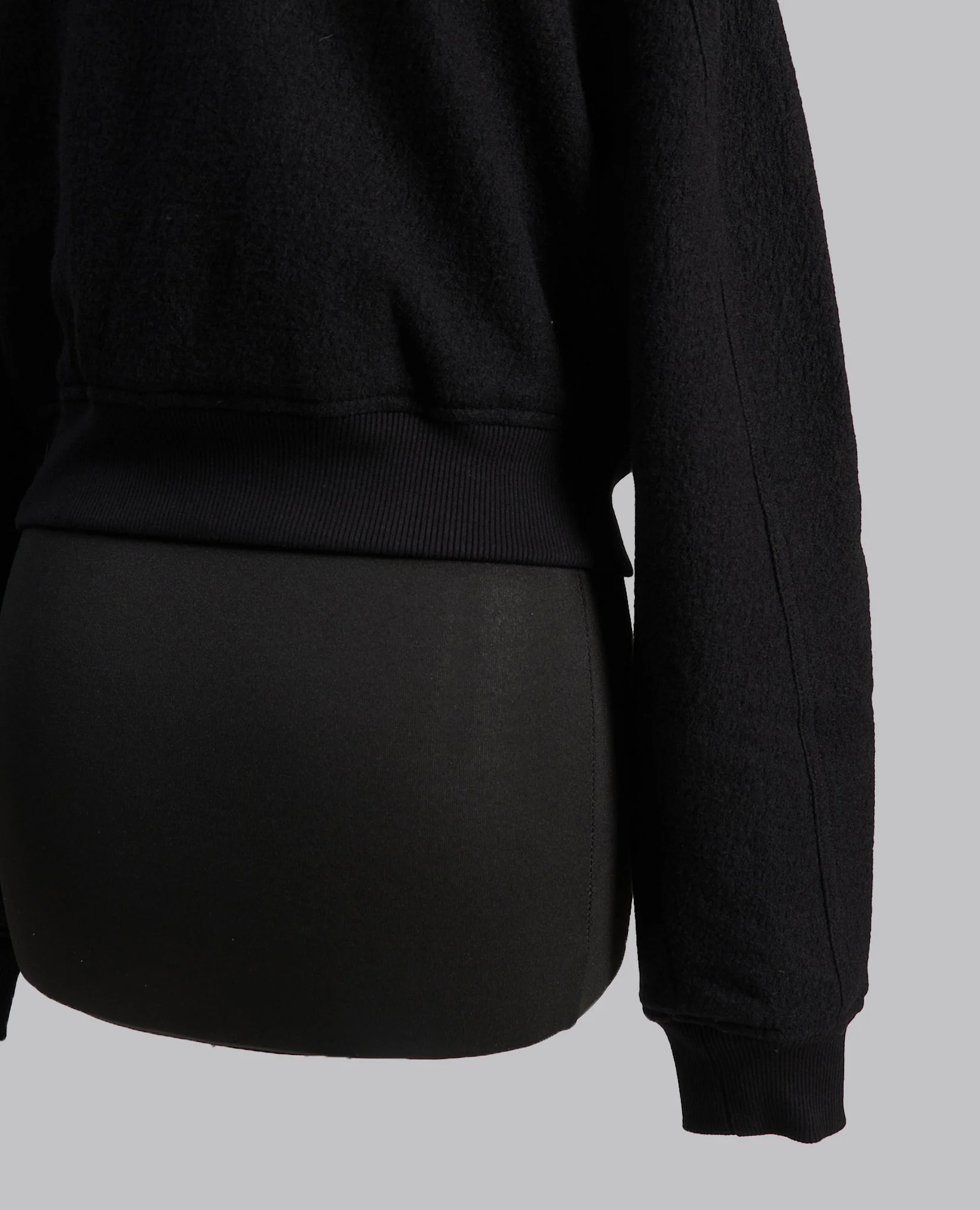 W J 216 JACKET - Image 6