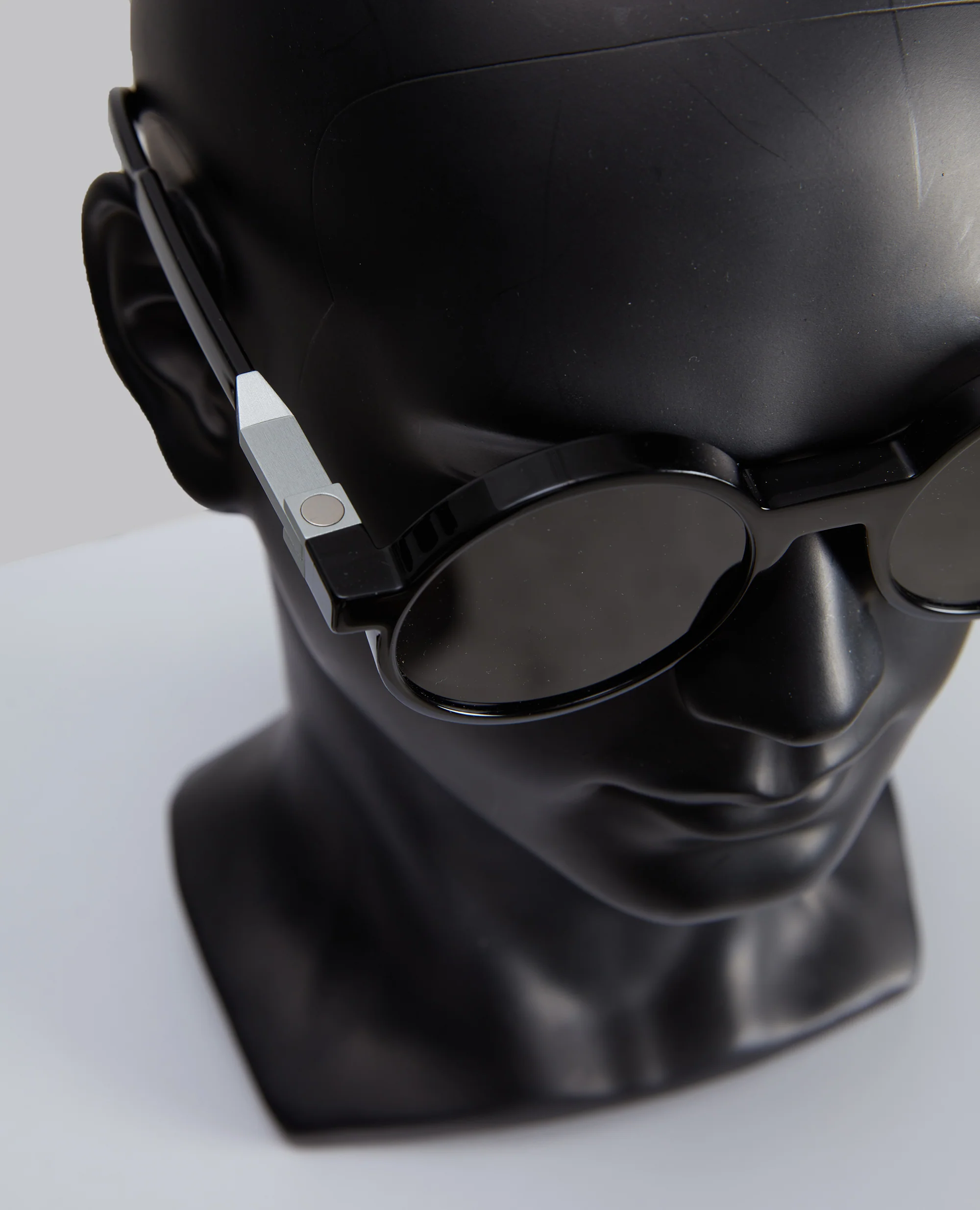 WL0000 Sunglasses - Image 4