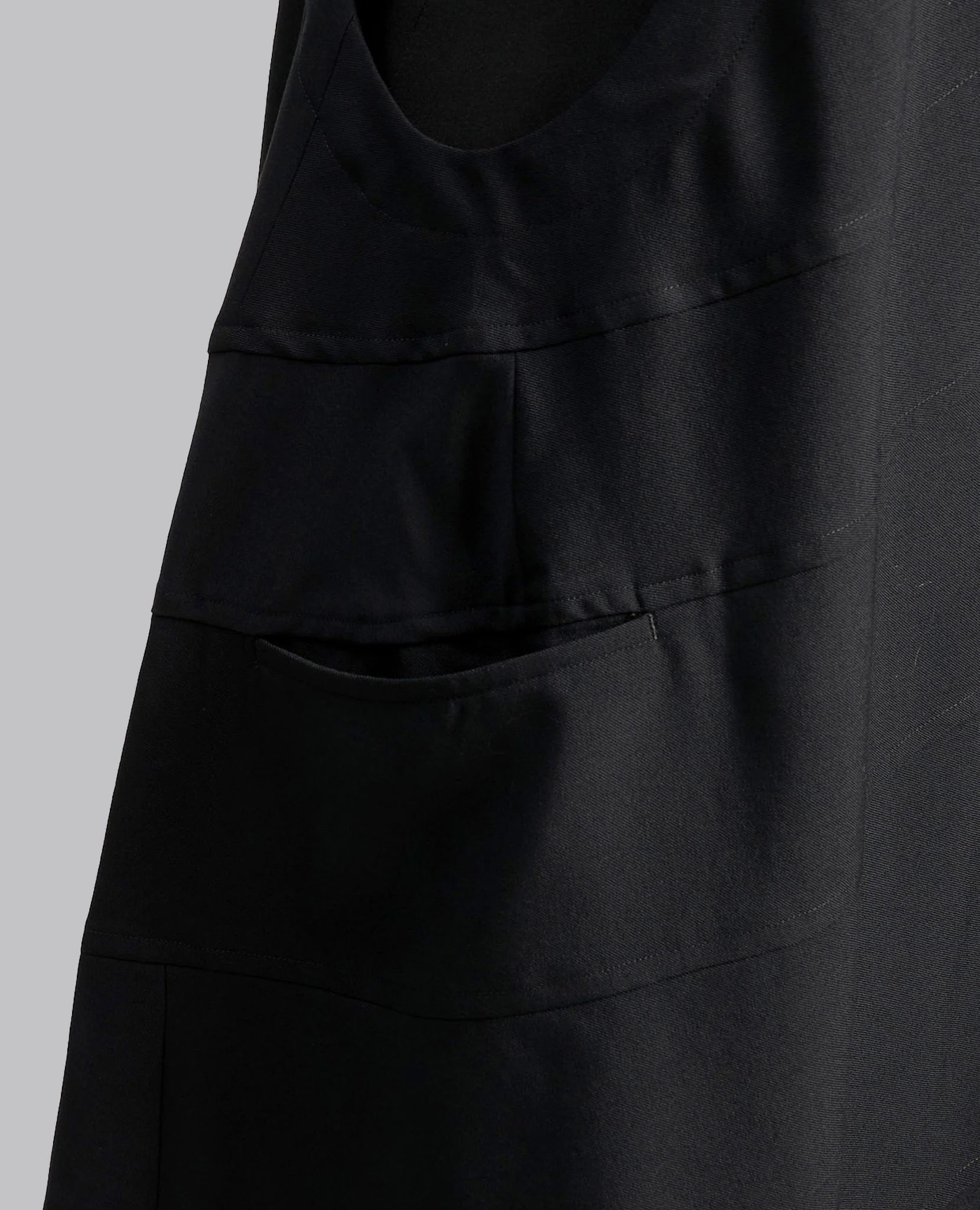 WOOL PINAFORE - Image 10
